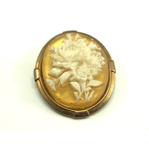 Vintage Floral Celluloid Scarf Clip, Cameo Style, 1940s Jewelry - Picture 3 of 10